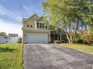 30 Mountainwood Dr, Glenville, NY 12302