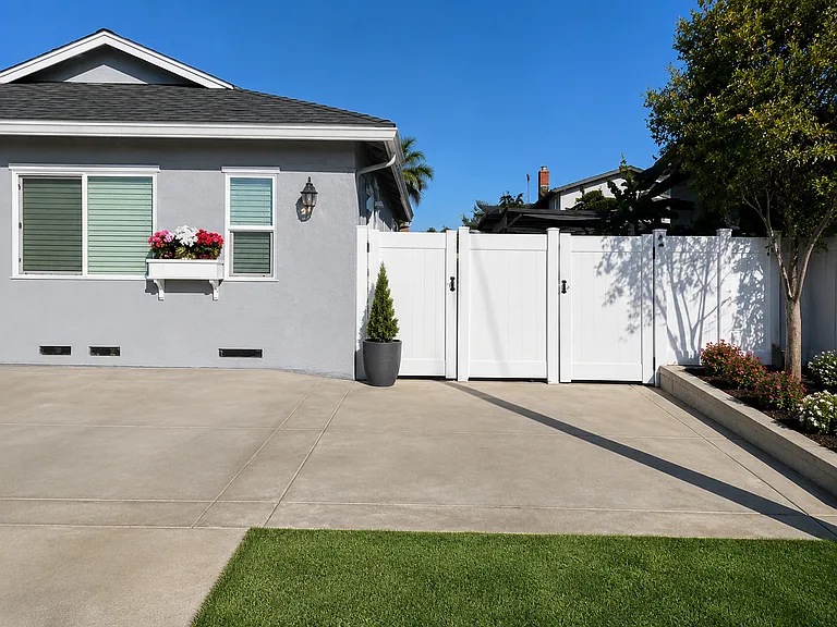 2852 Sewell Ave — Photo 5