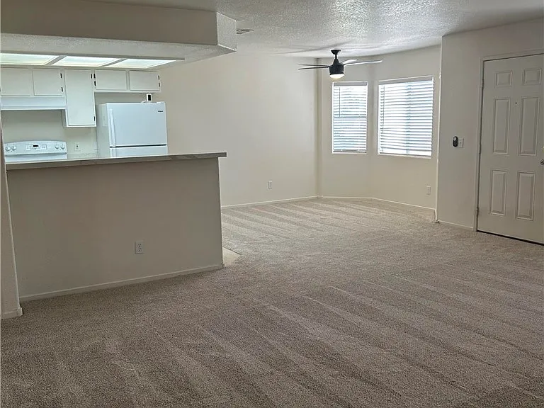 6560 Wilma Ave #202 — Photo 4