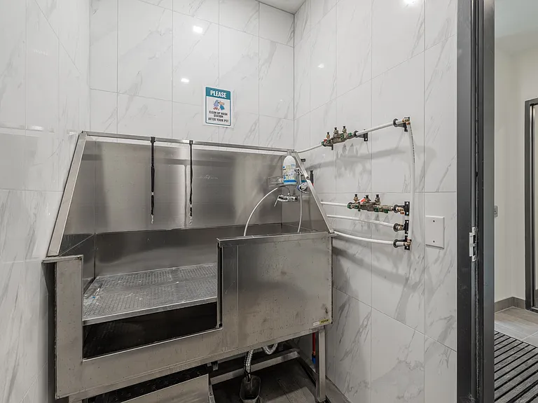 6301 Campeau Dr — Photo 27