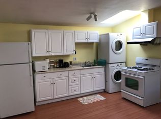 667 Aileen St, Oakland, CA 94609