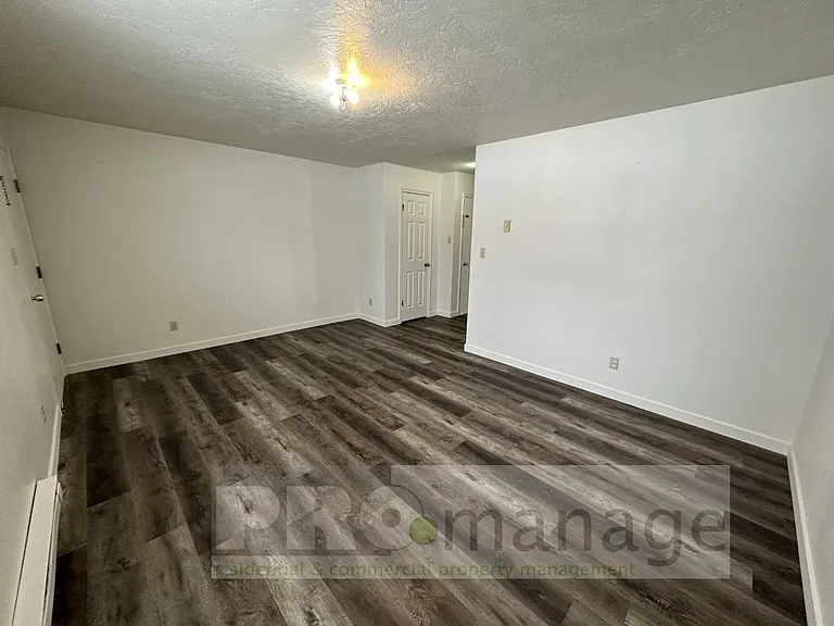 2161 - 2167 Meppen Dr. — Photo 17