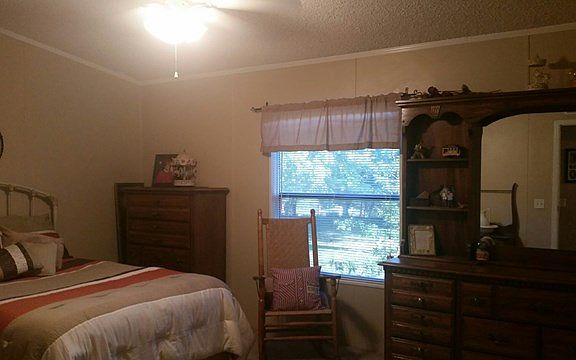 5th image of 112 Riverpark Dr
