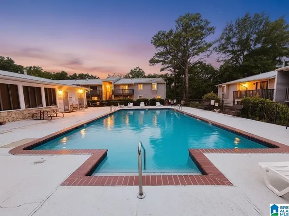 708 Woodland Vlg, Birmingham, AL 35216