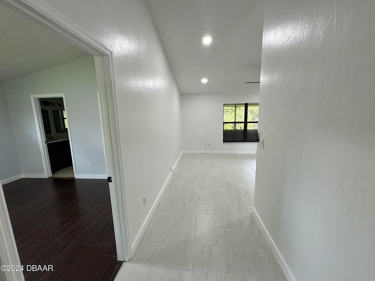 3 bed, 2.0 bath, 1347 sqft, $2,300 — Photo 3