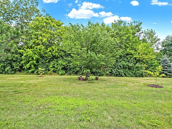 5th image of 4743 Bridgefield Dr
