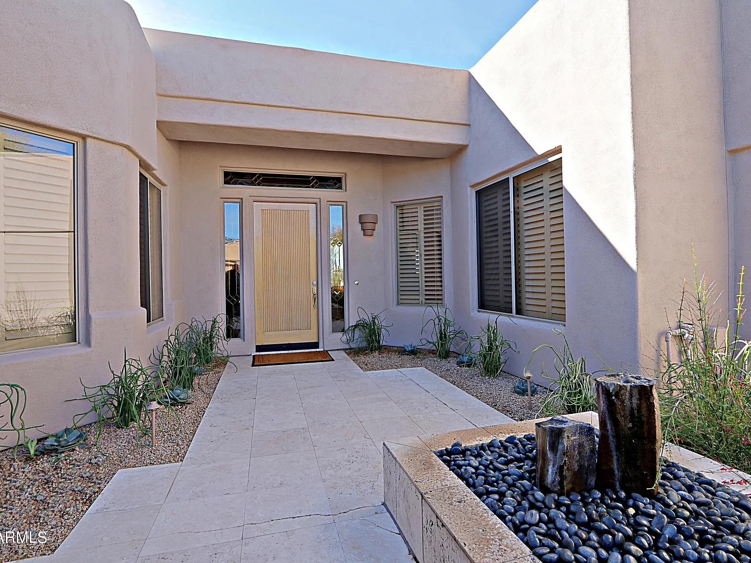 2 bed, 2.5 bath, 2386 sqft, $4,000 — Photo 3