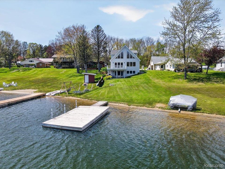1st image of 144 Curella Dr