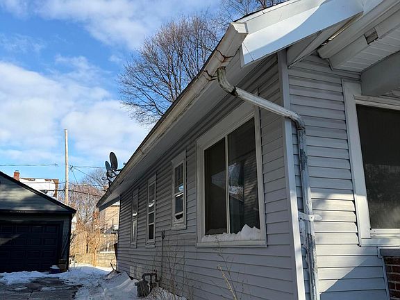 2nd image of 4022 Parrakeet Ave