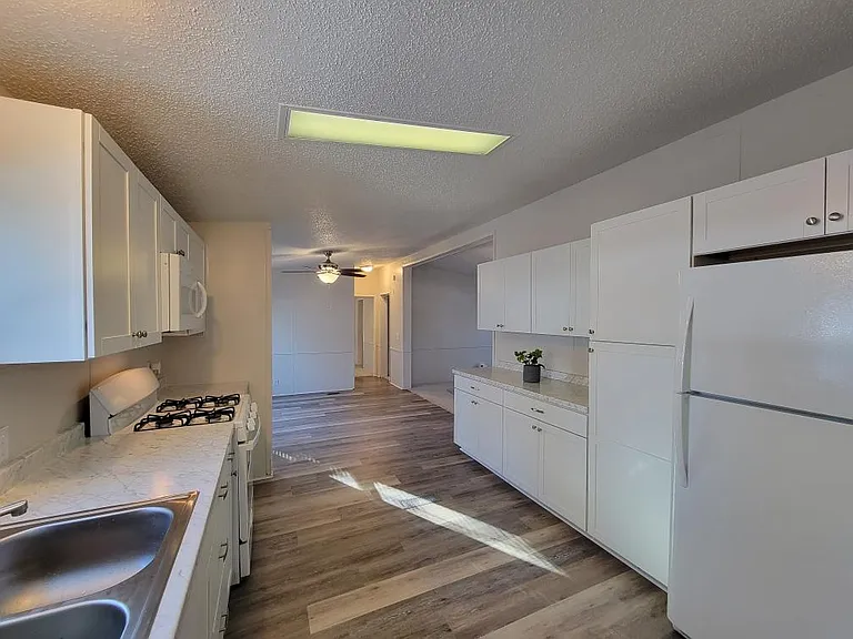 10581 Cutler St — Photo 5