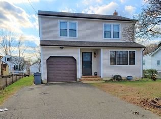 11 Roosevelt Ave, East Brunswick, NJ 08816