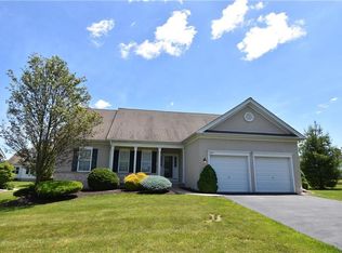 1307 Hennaberry Ln, Easton, PA 18040