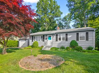 149 Beechwood Rd, West Hartford, CT 06107