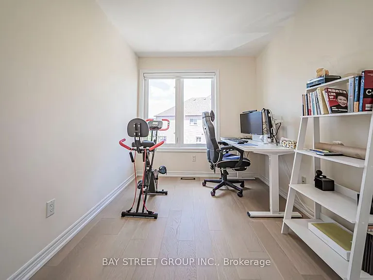 16 Dahlia Rd — Photo 31