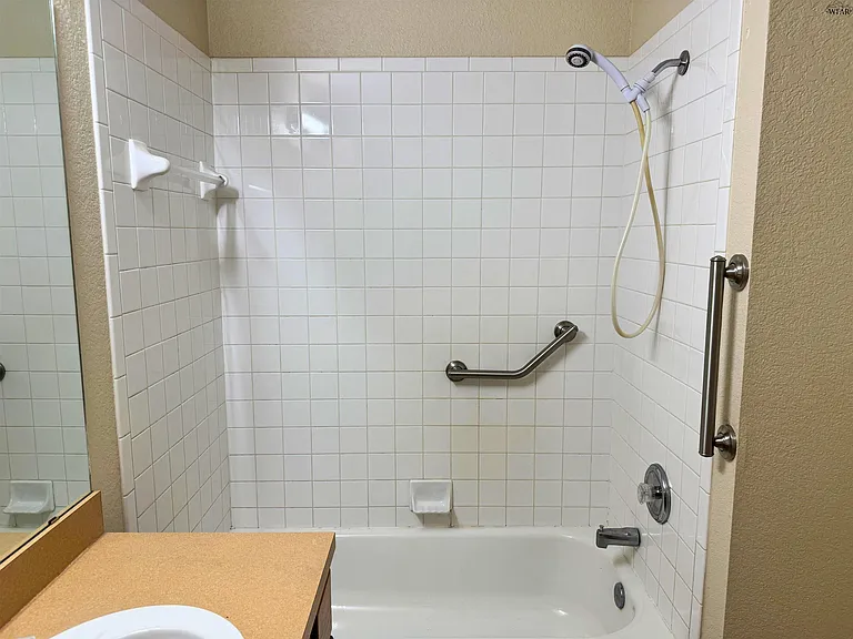 4710 Brookdale Dr — Photo 21