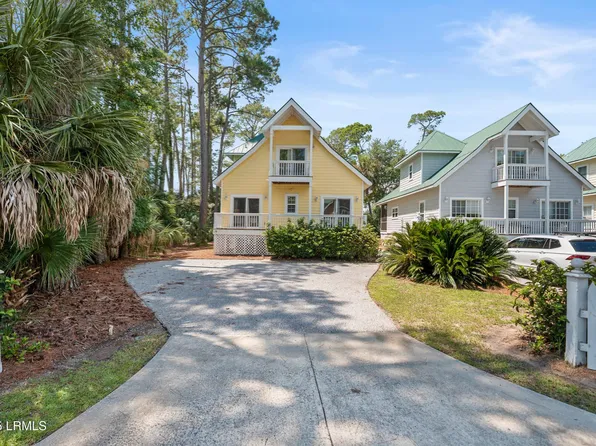 15 Davis Love Dr, Saint Helena Island, SC 29920