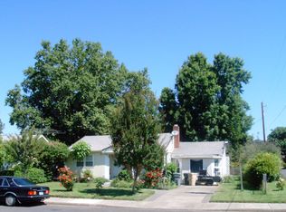 1202 SW K St, Grants Pass, OR 97526