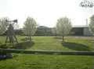 12814 McFall Rd, Iowa Park, TX 76367