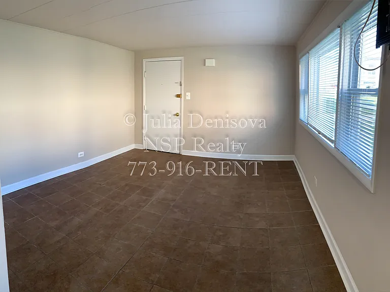 9620 Ivanhoe Ave #8 — Photo 8