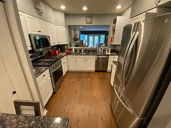 4th image of 703 4th Ave APT 101