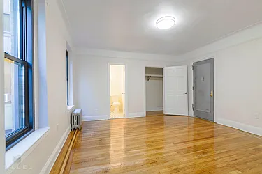 Rented by Hillel Realty Group