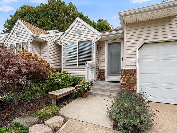 3rd image of 455 Amity Ln #14