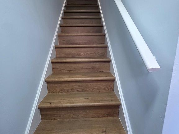2nd image of 51 Cavendish Dr #51