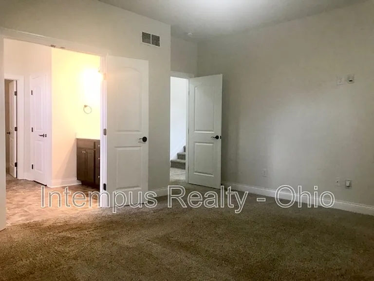9390 Woodbine Way — Photo 24
