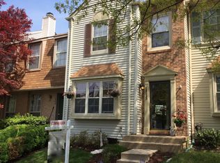 14533 Castleford Ct, Centreville, VA 20121