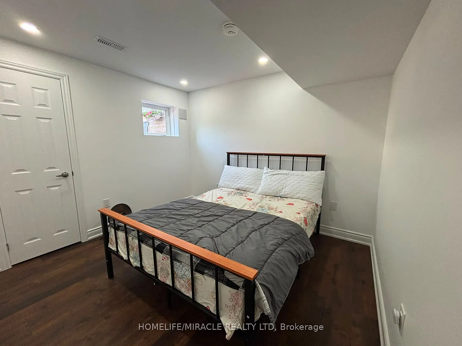 2 bed, $1,800 — Photo 4