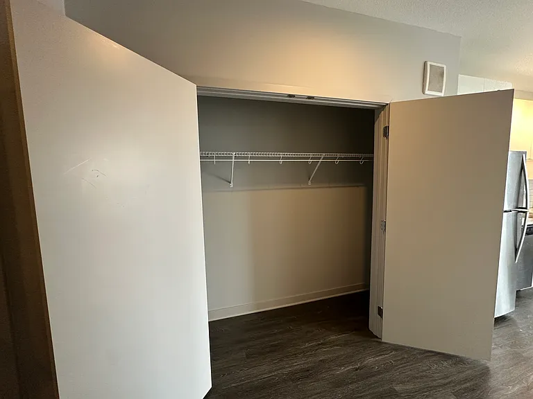 Luna Apartments — Photo 79