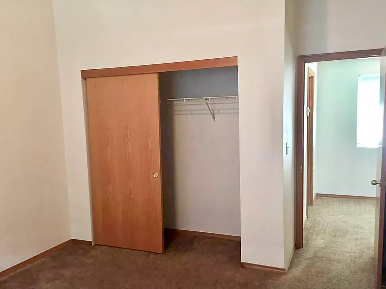 1442 NE Tucson Way #C — Photo 6