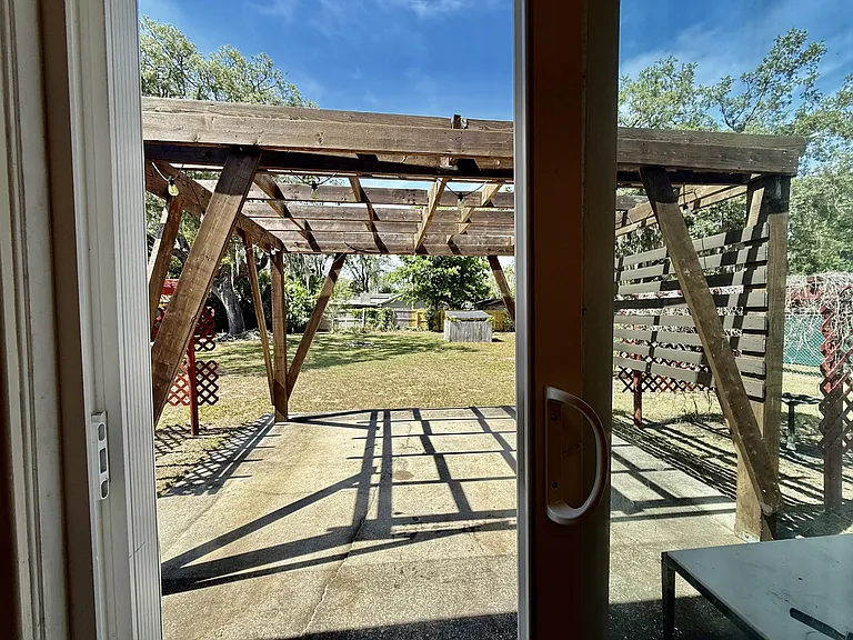 1950 W Lake Brantley Rd — Photo 28