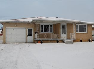 85 Madaline Ln, Depew, NY 14043