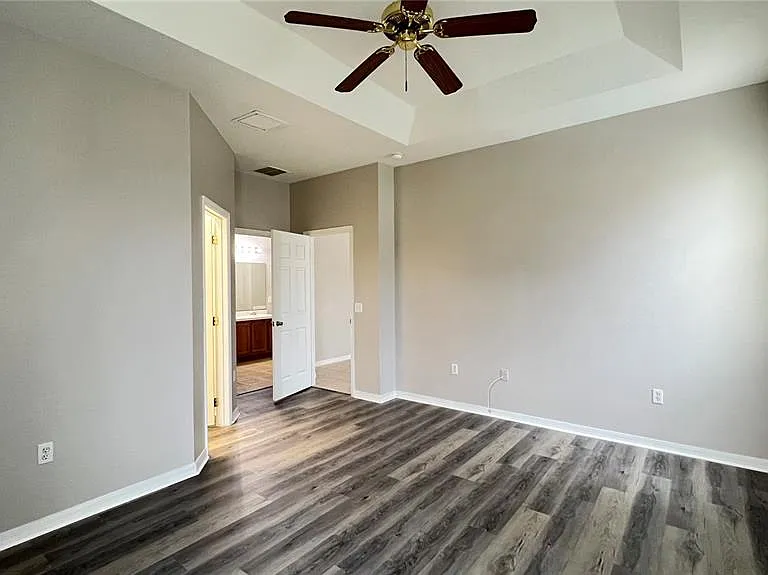 318 Sand Ridge Dr — Photo 25