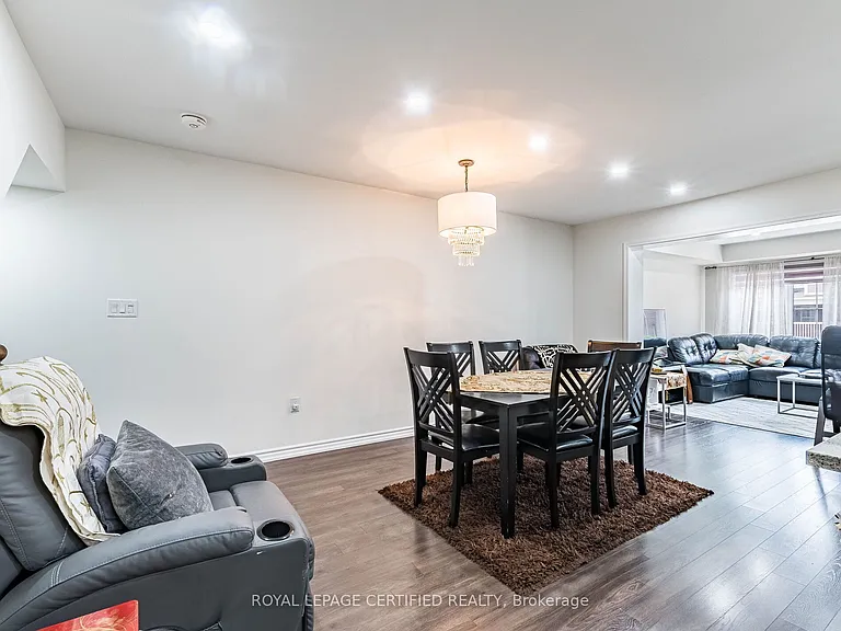 581 Allport Gate — Photo 14