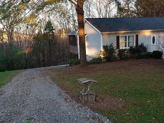 2nd image of 351 Parkview Dr