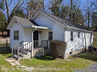 205 Lakeview Dr, Rossville, GA 30741