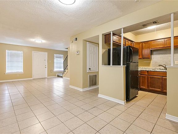 4th image of 1052 Eli Ct