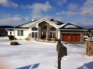 817 Winter Pl, Oakland, MD