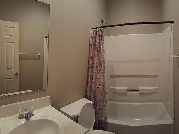 3rd image of 10335 Parkview Ave