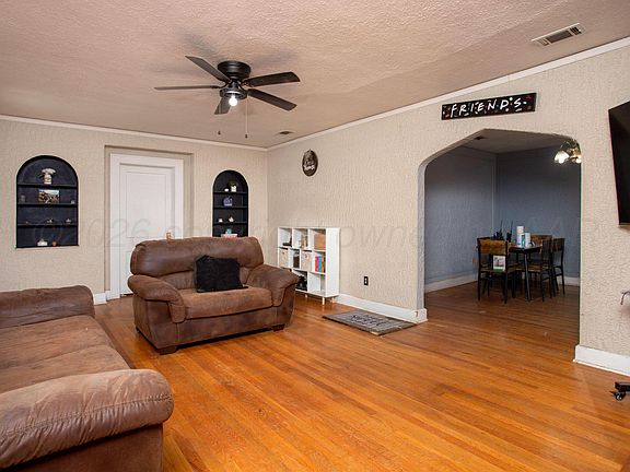 5th image of 1008 S Western St