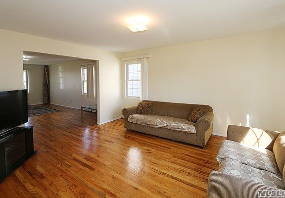 5th image of 1315 Herald Ave