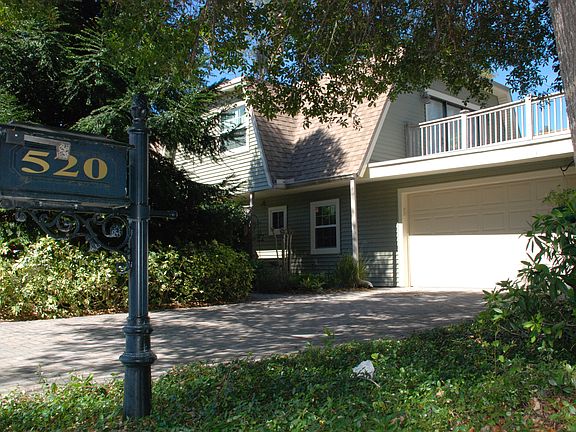 2nd image of 520 Live Oak St