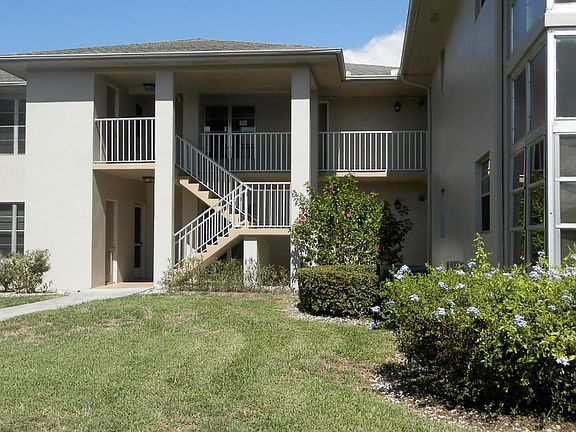 4th image of 23 Lake Vista Trl APT 106