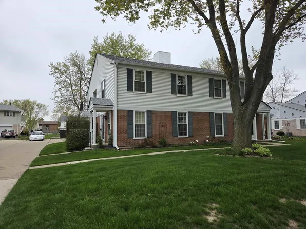 24675 Meadow Creek Dr, Harrison Township, MI 48045