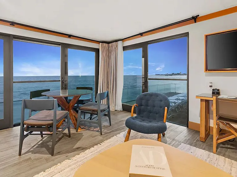 Grab a glass of sparkling champagne and watch the sunset dim over the Pacific Ocean