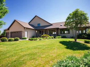 56315 416th Ave, Mazeppa, MN 55956