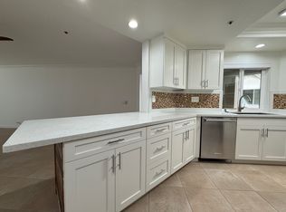 320 Lake St UNIT 106, Huntington Beach, CA 92648