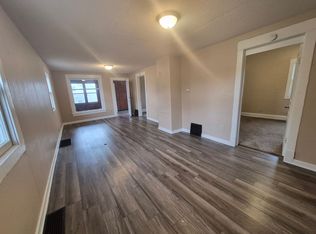 905 25th St, Des Moines, IA 50312